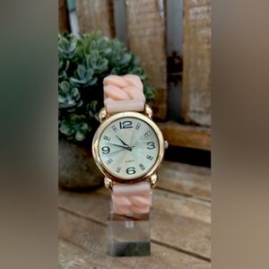 Women’s Accutime Peach Gold Tone Quartz Wrist Crystal Watch NWD!